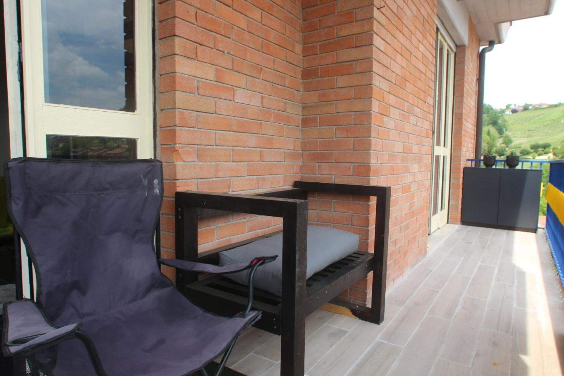 Nice And Cozy Designer Appartment With Special Price Spring 2025 Доляни Екстериор снимка